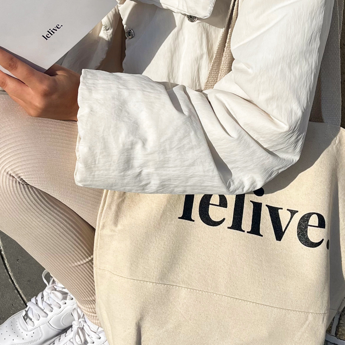 lelive tote bag