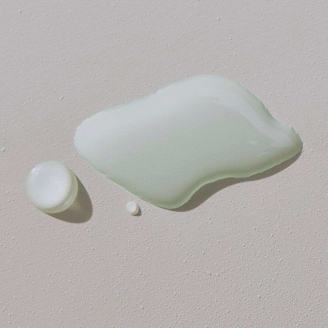 the drip | hydrate + glow setting mist - lelive