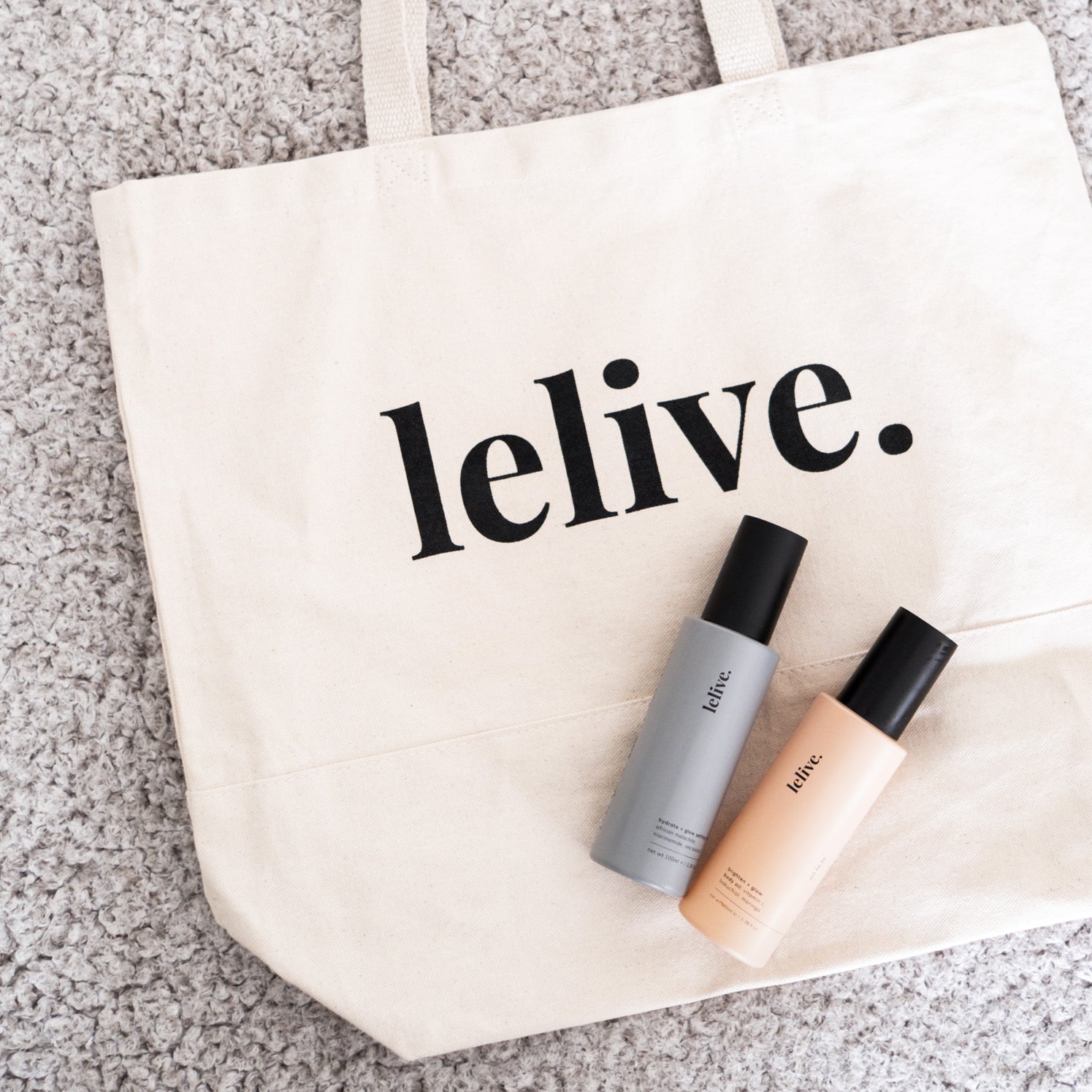 lelive tote bag