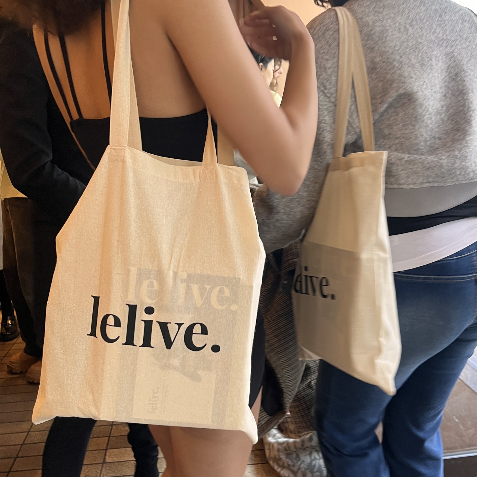 lelive tote bag